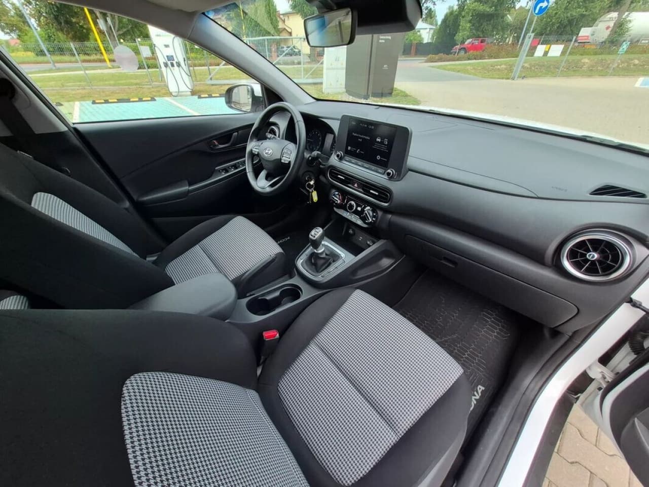 Hyundai Kona - zdjęcie 8