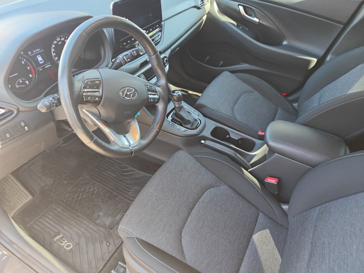 Hyundai i30 - zdjęcie 10