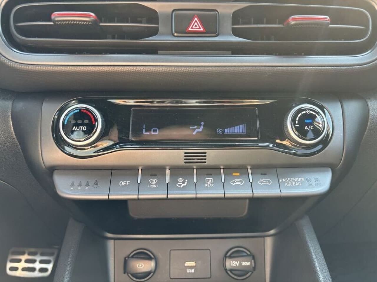 Hyundai Kona - zdjęcie 11