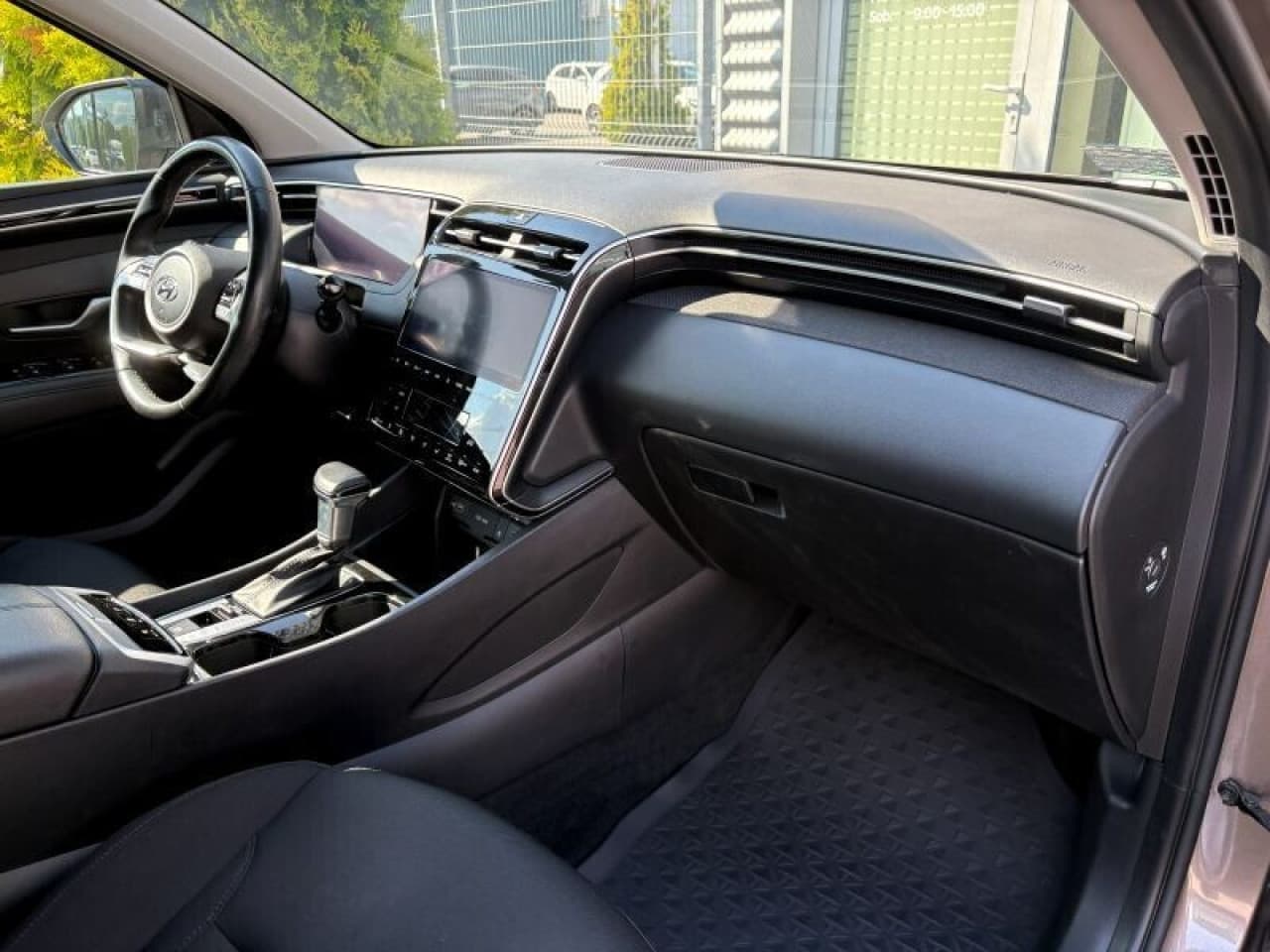 Hyundai Tucson - zdjęcie 8